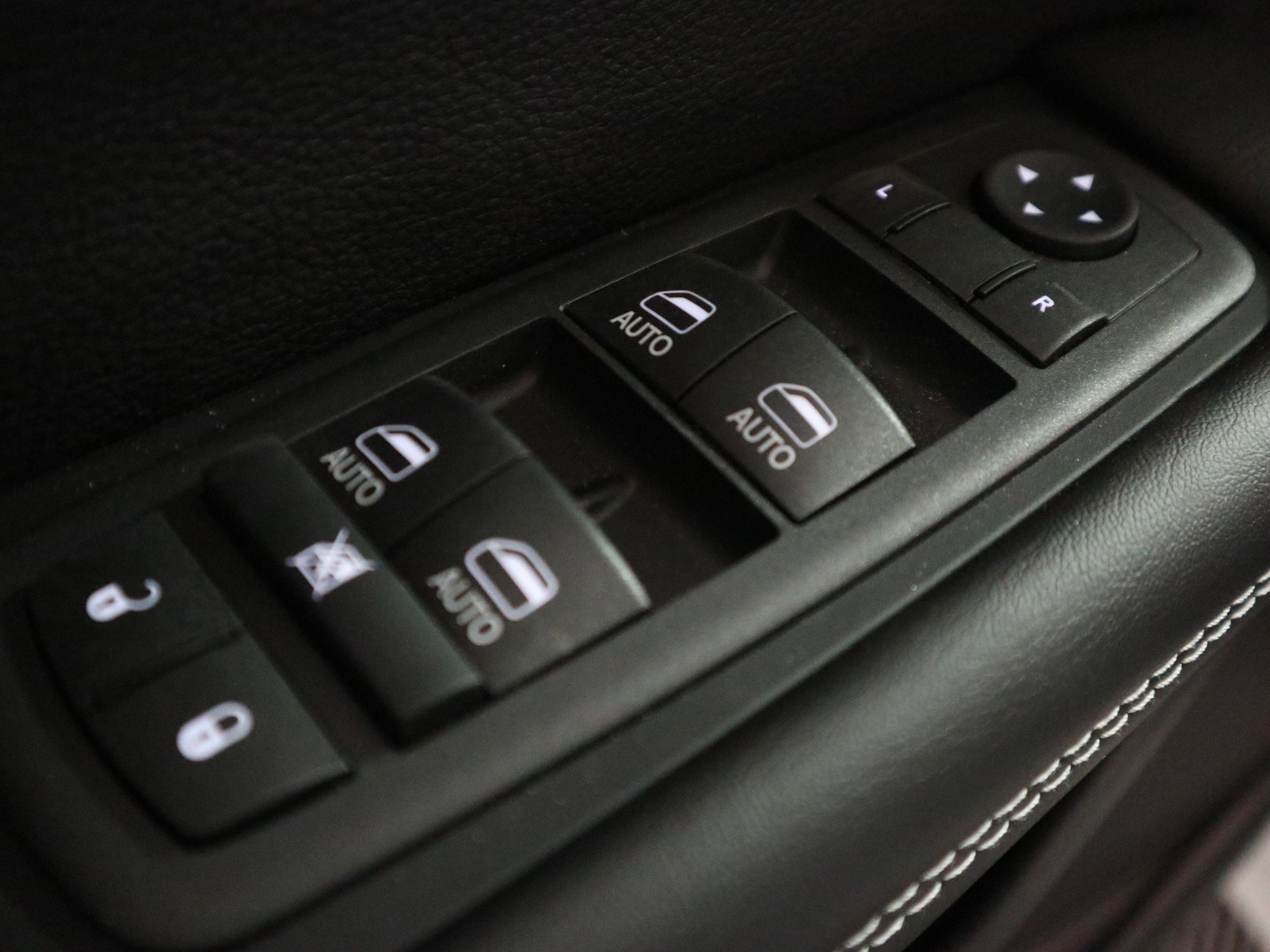 New 2026 Chrysler Pacifica Select image 35