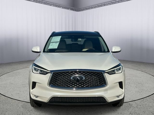 Certified 2019 INFINITI QX50 Essential w/ Premium Heat Package FWD image 4