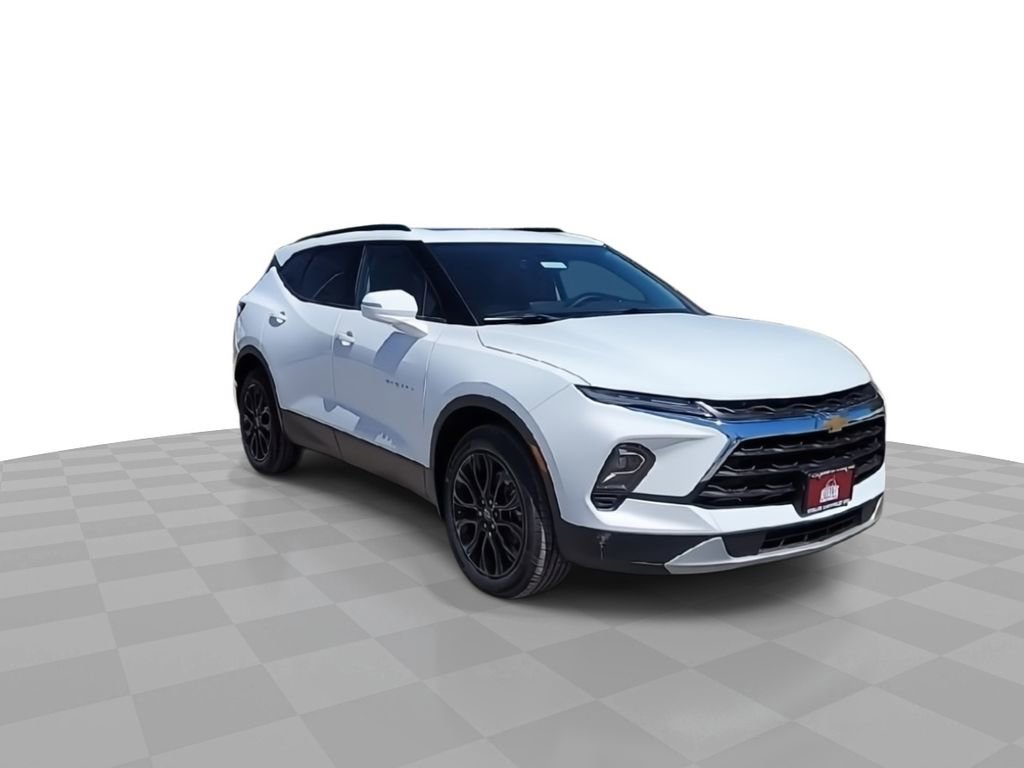 New 2026 Chevrolet Blazer LT w/ LPO, Floor Liner Package FWD image 2