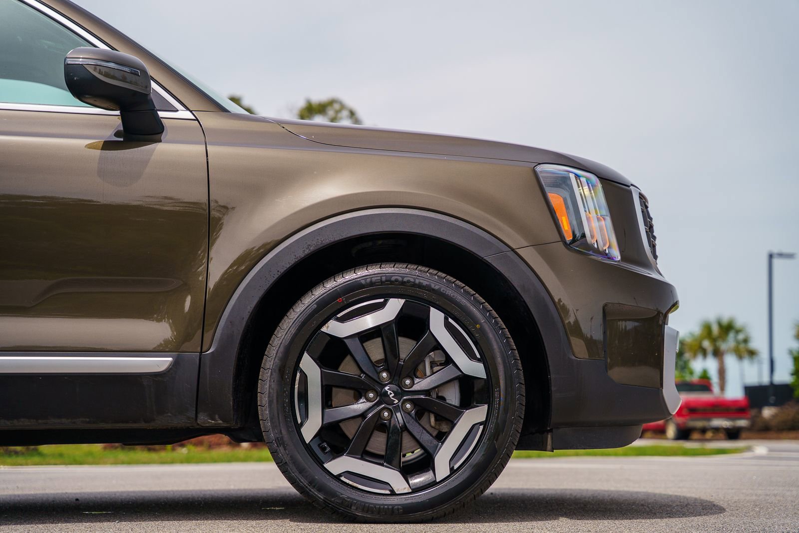 Used 2025 Kia Telluride S AWD/4WD image 9