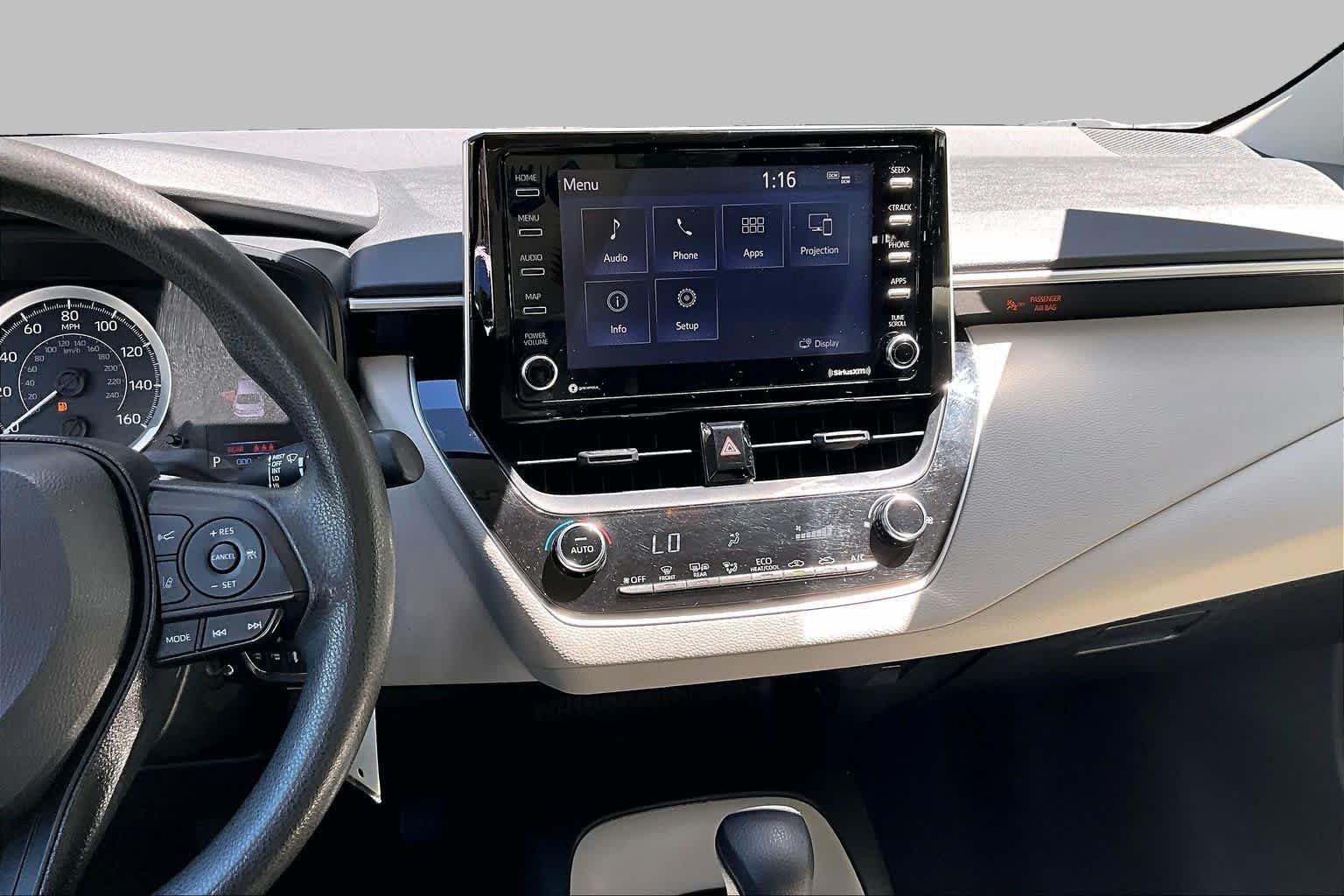 Used 2021 Toyota Corolla LE w/ Carpet Mat Package (TMS) FWD image 7