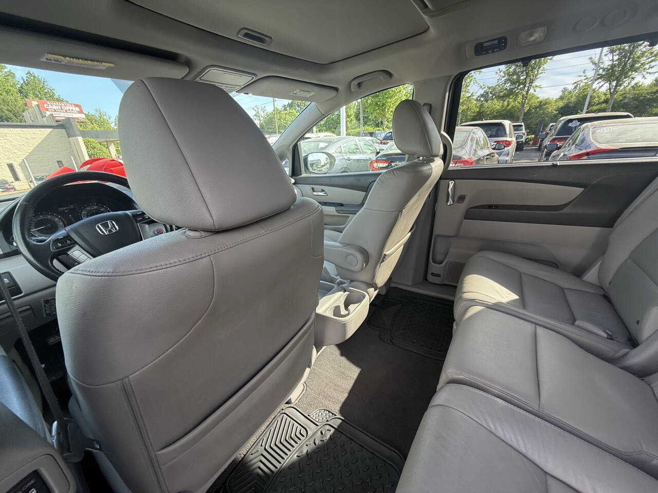 Used 2015 Honda Odyssey EX-L image 22
