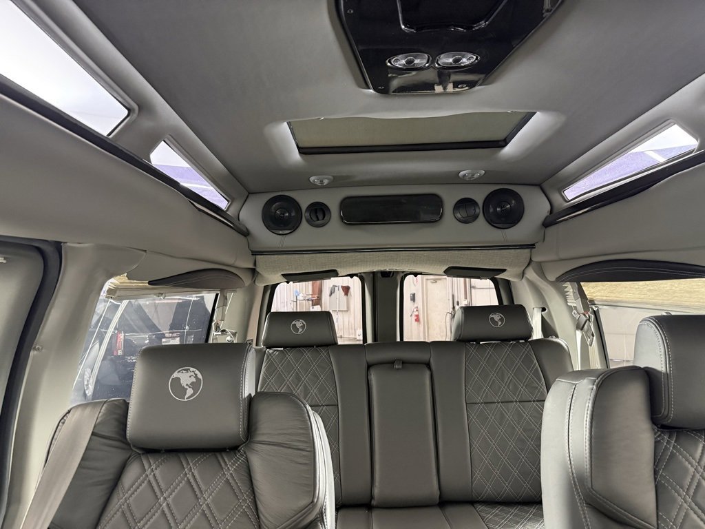 Used 2021 Chevrolet Express 2500 LS w/ Enhanced Convenience Package image 25