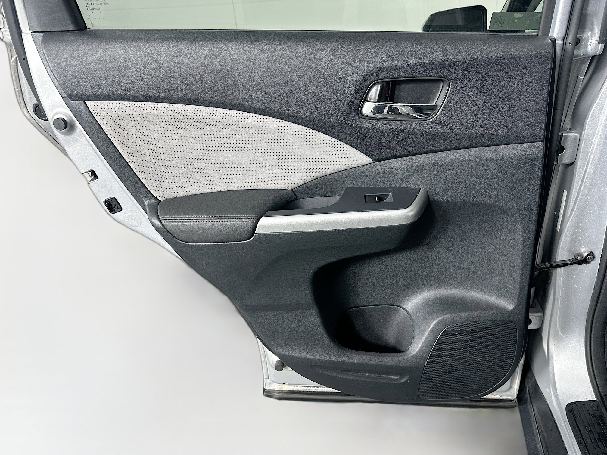 Used 2015 Honda CR-V Touring image 28