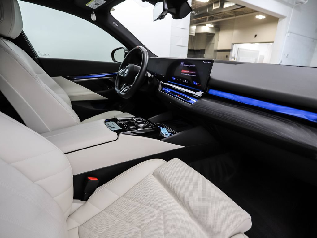Used 2024 BMW i5 M60 w/ Premium Package AWD/4WD image 30