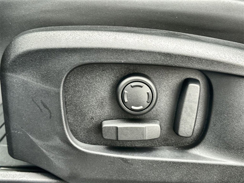 Used 2026 Land Rover Defender 110 S image 20