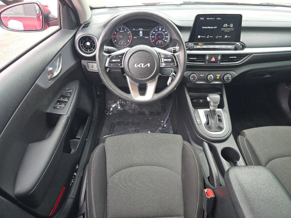 Used 2023 Kia Forte LXS w/ LXS Technology Package image 25