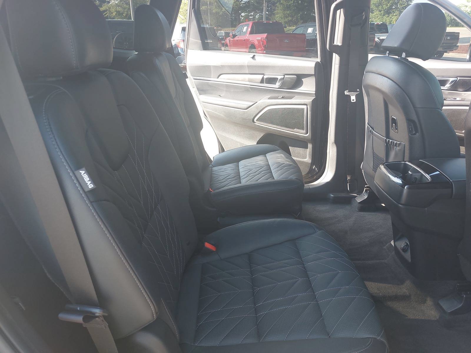 Used 2024 Kia Telluride EX X-Line AWD/4WD image 11