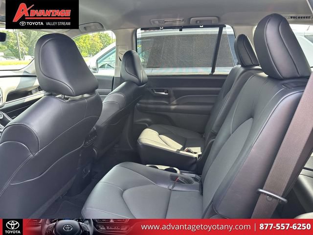 Certified 2024 Toyota Grand Highlander AWD image 14