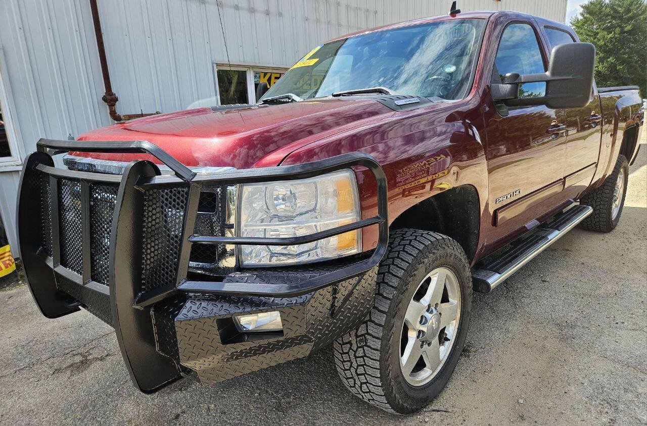 Used 2014 Chevrolet Silverado 2500 LTZ w/ LTZ Plus Package AWD/4WD image 11