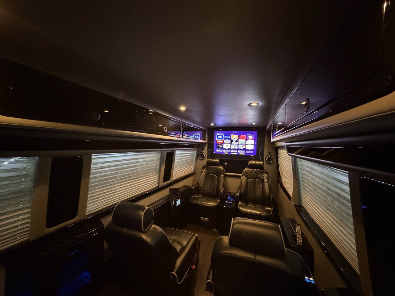 Used 2014 Mercedes-Benz Sprinter 2500 image 41