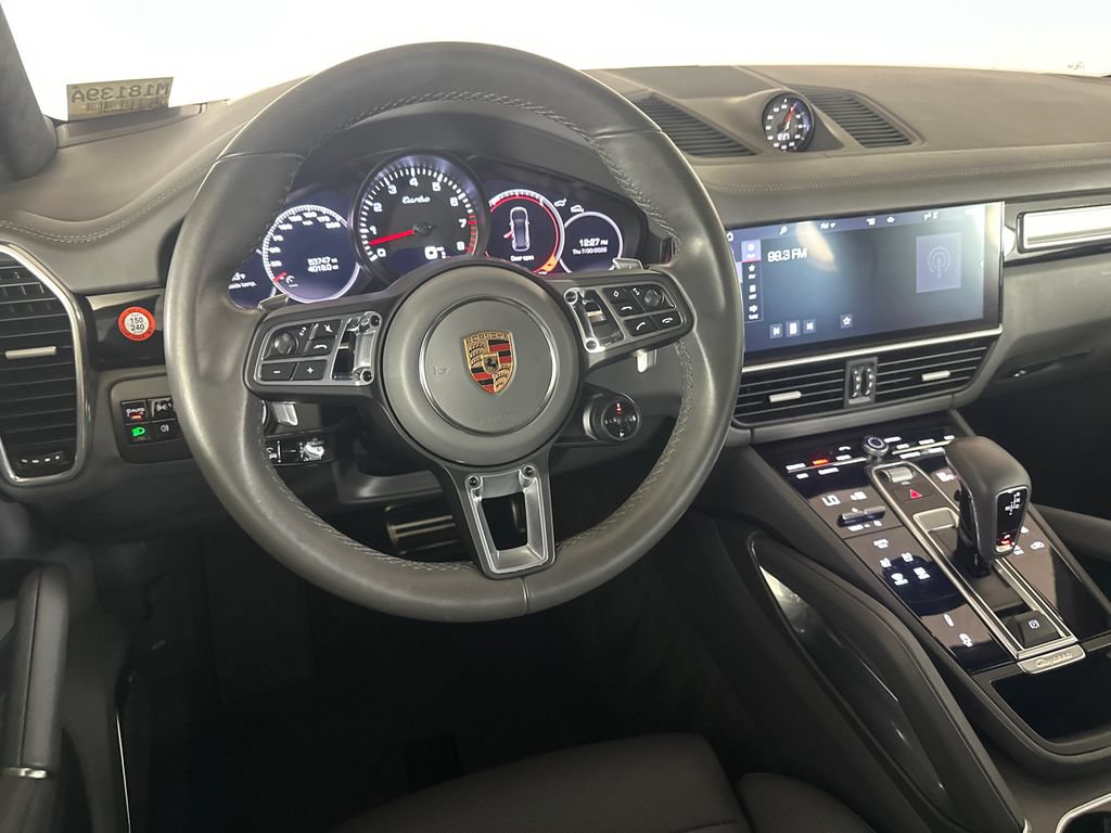 Used 2020 Porsche Cayenne Turbo AWD/4WD image 23
