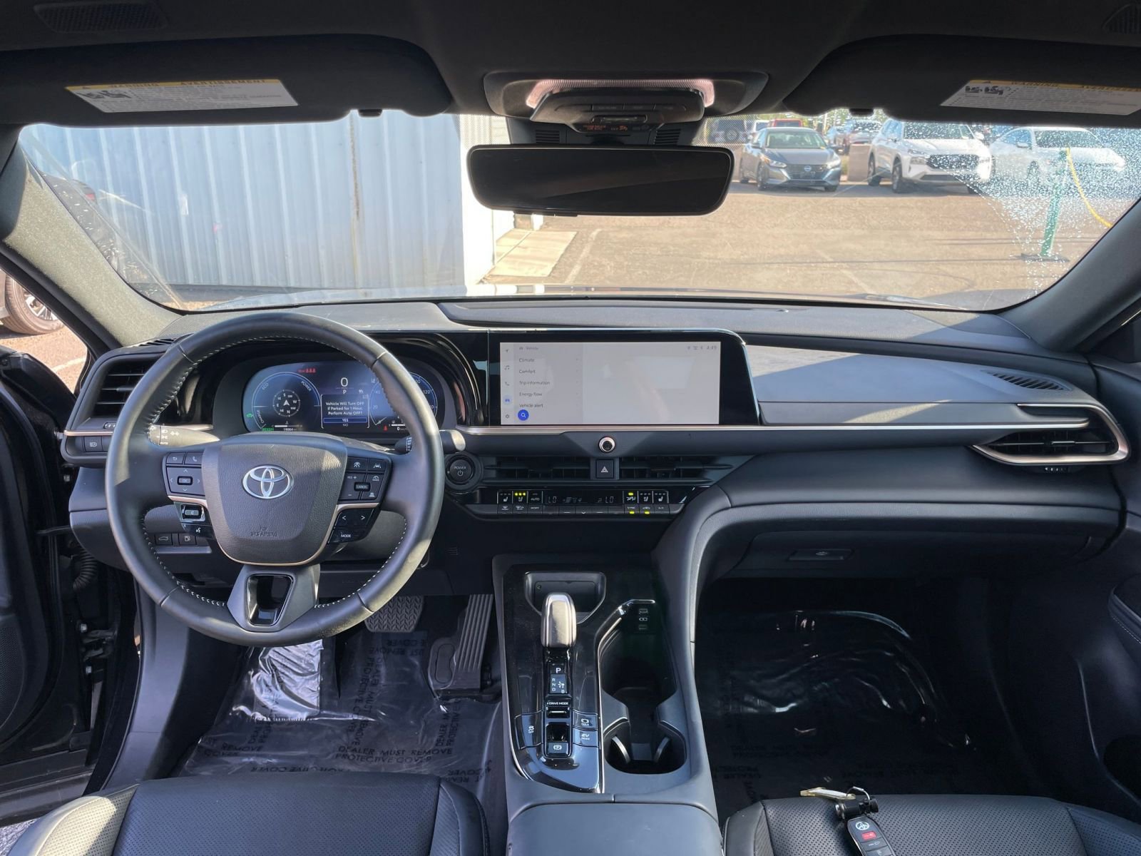 Used 2025 Toyota Crown XLE image 33