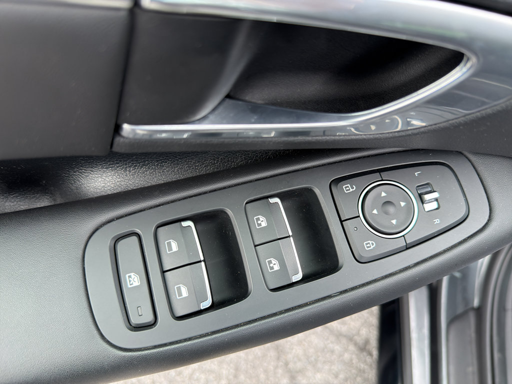 Certified 2022 Hyundai Sonata SEL FWD image 12
