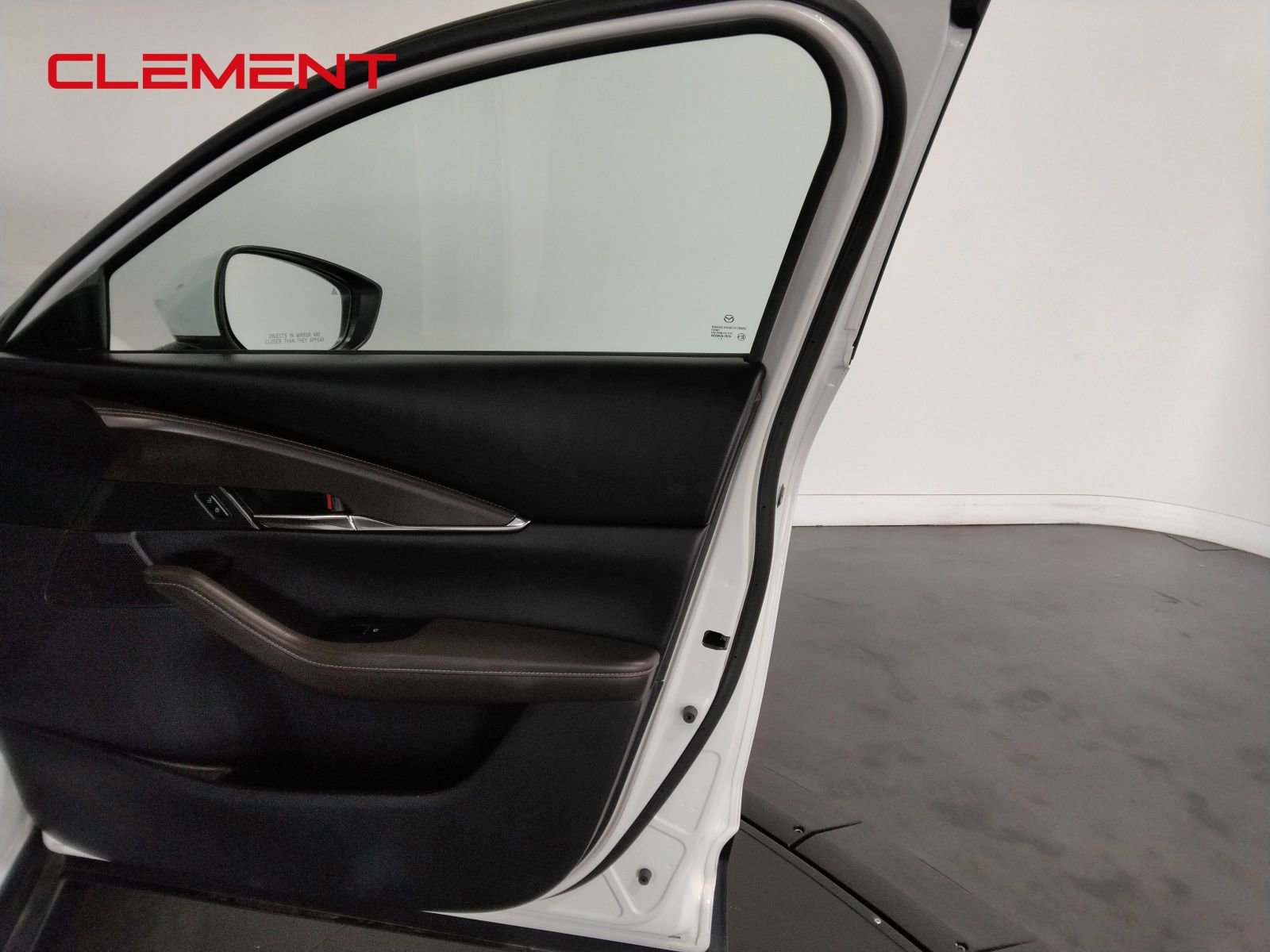 Used 2023 MAZDA CX-30 AWD 2.5 S w/ Premium Package image 39