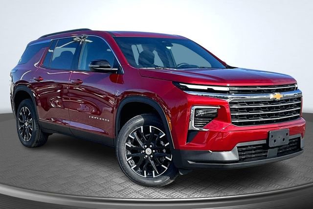 New 2026 Chevrolet Traverse LT w/ Sun and Wheel Package image 2