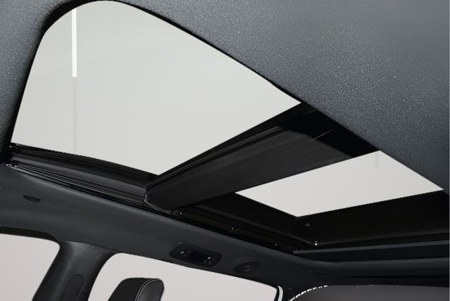 New 2026 Chrysler Pacifica Select AWD/4WD image 13