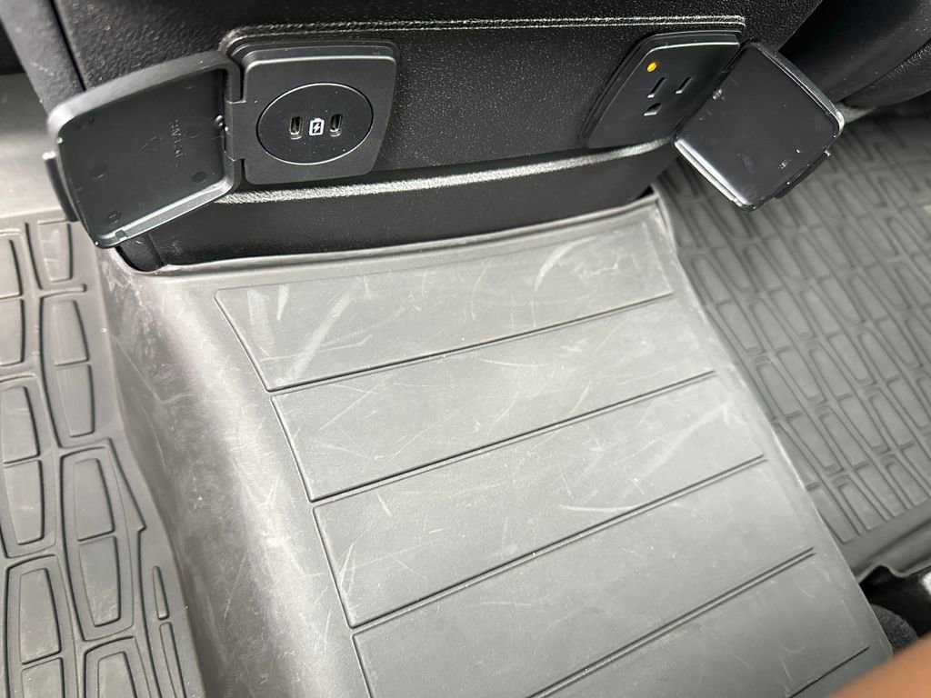 Used 2023 Lincoln Aviator Reserve w/ Equipment Group 201A image 26