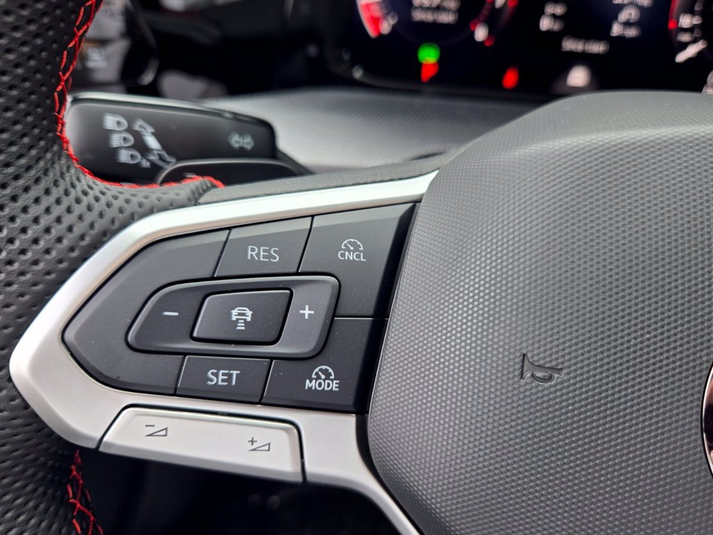 New 2026 Volkswagen GTI SE FWD image 13
