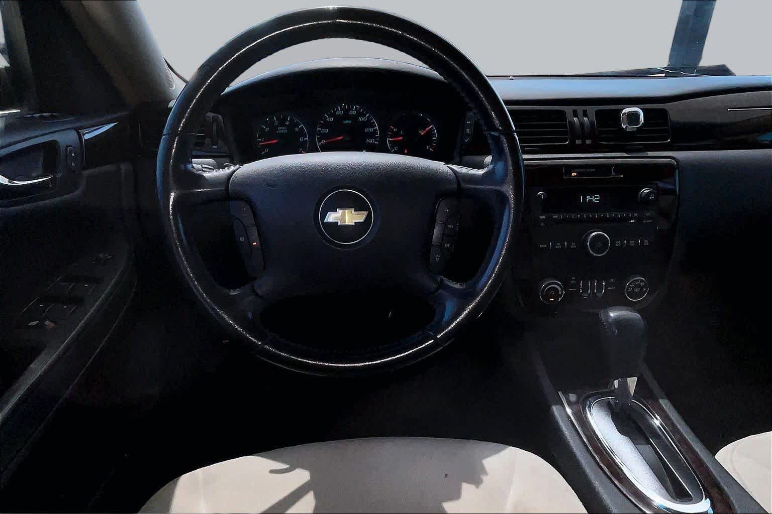 Used 2012 Chevrolet Impala LT FWD image 5