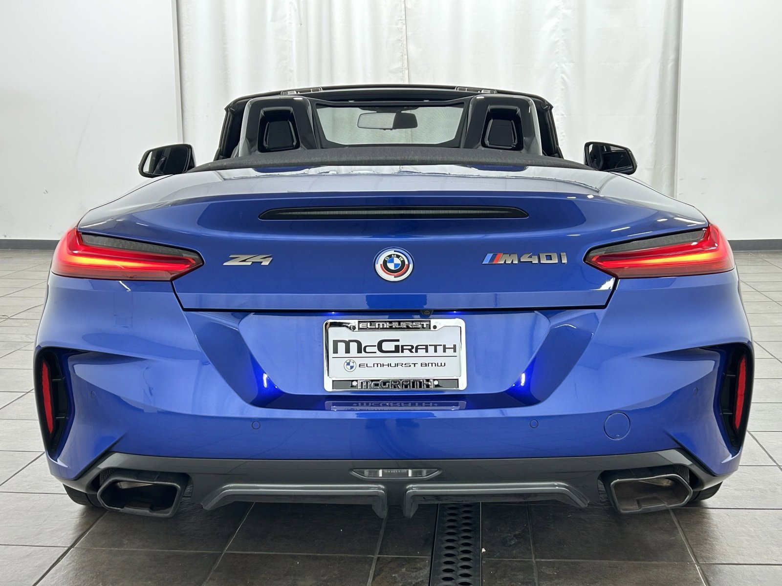 Used 2023 BMW Z4 M40i w/ Premium Package image 5