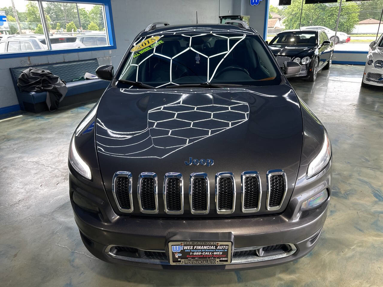 Used 2015 Jeep Cherokee Limited w/ Luxury Group image 8