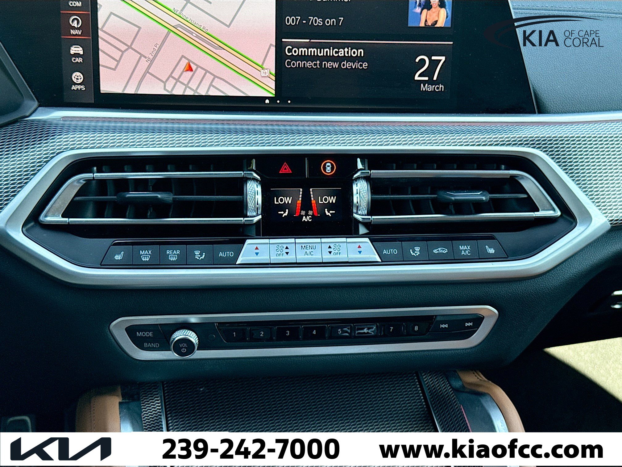 Used 2023 BMW X6 xDrive40i w/ M Sport Package image 34