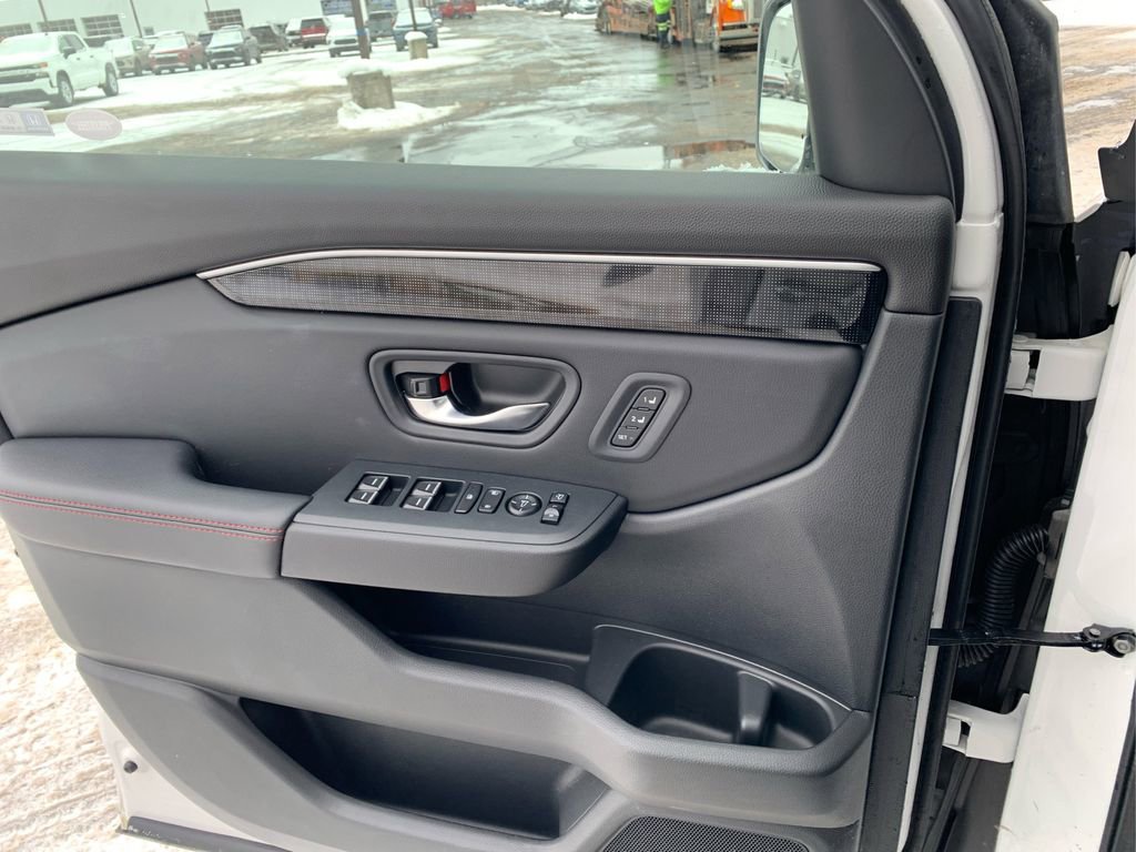 Used 2025 Honda Pilot Black Edition image 20