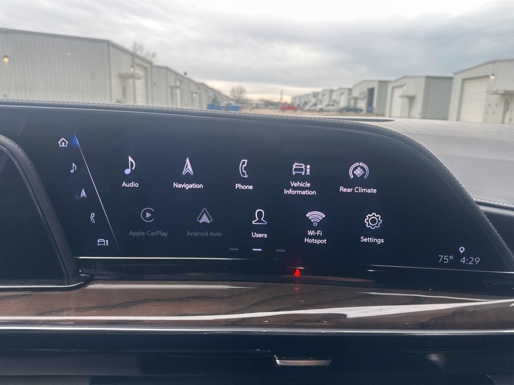 Used 2024 Cadillac Escalade Premium Luxury Platinum AWD/4WD image 27