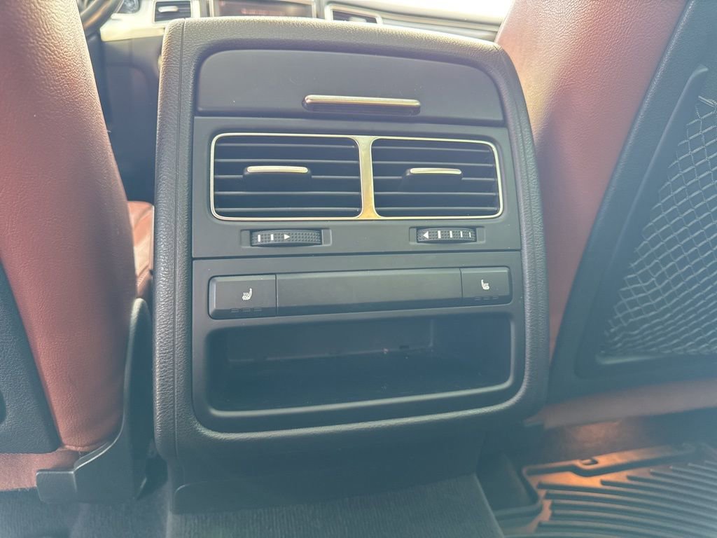 Used 2016 Volkswagen Touareg Executive image 14