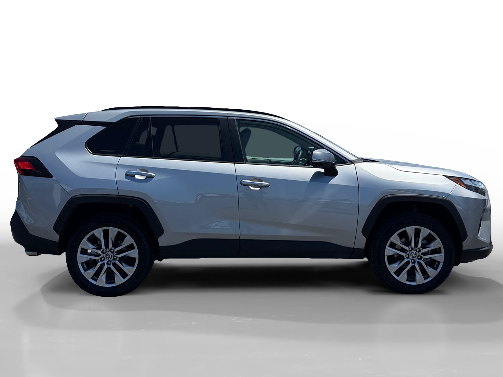 Used 2023 Toyota RAV4 Limited AWD/4WD image 6