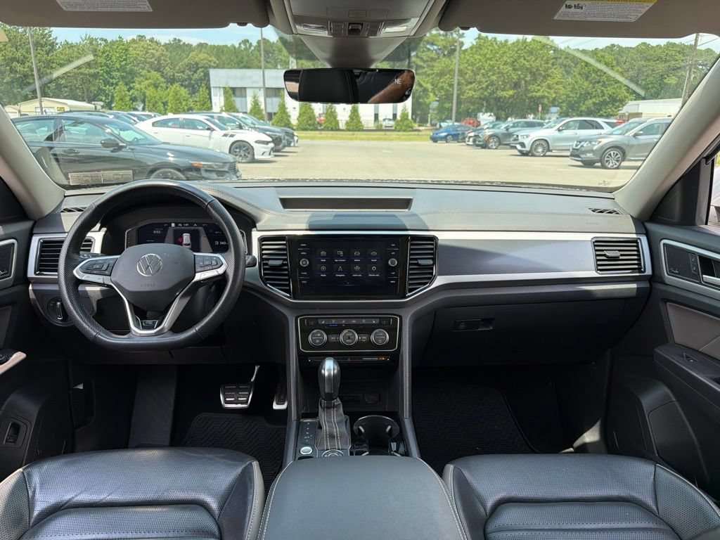 Used 2023 Volkswagen Atlas SEL Premium AWD/4WD image 8