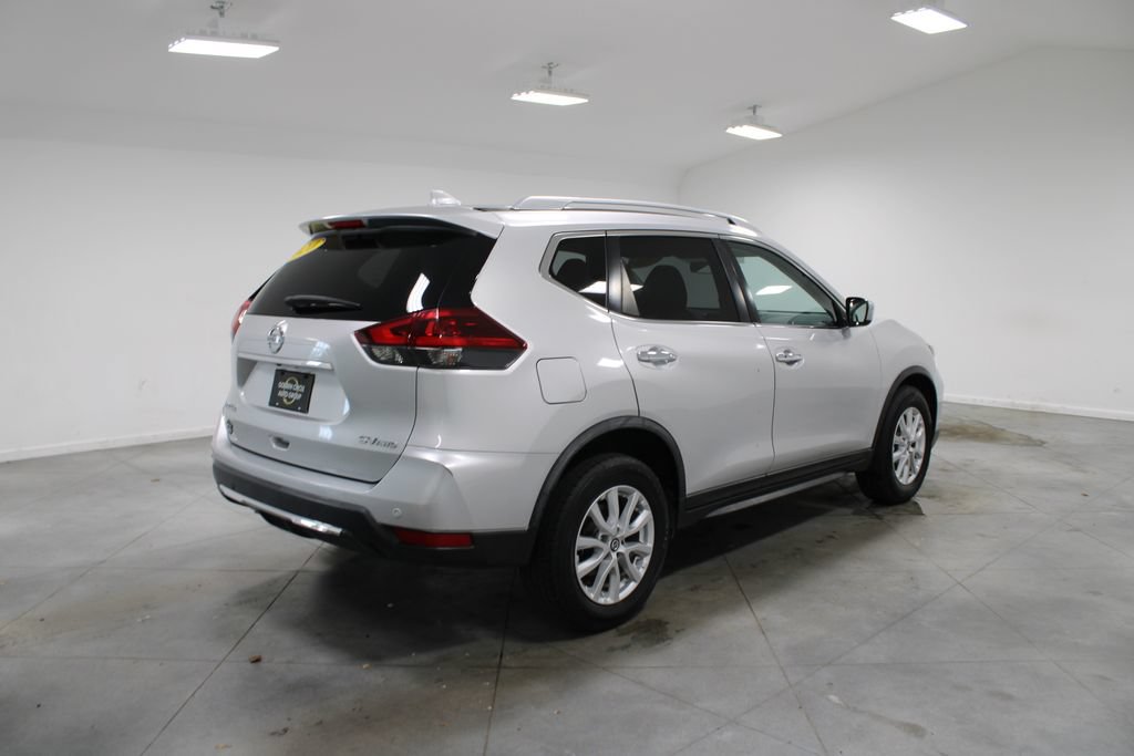 Used 2020 Nissan Rogue SV AWD/4WD image 9