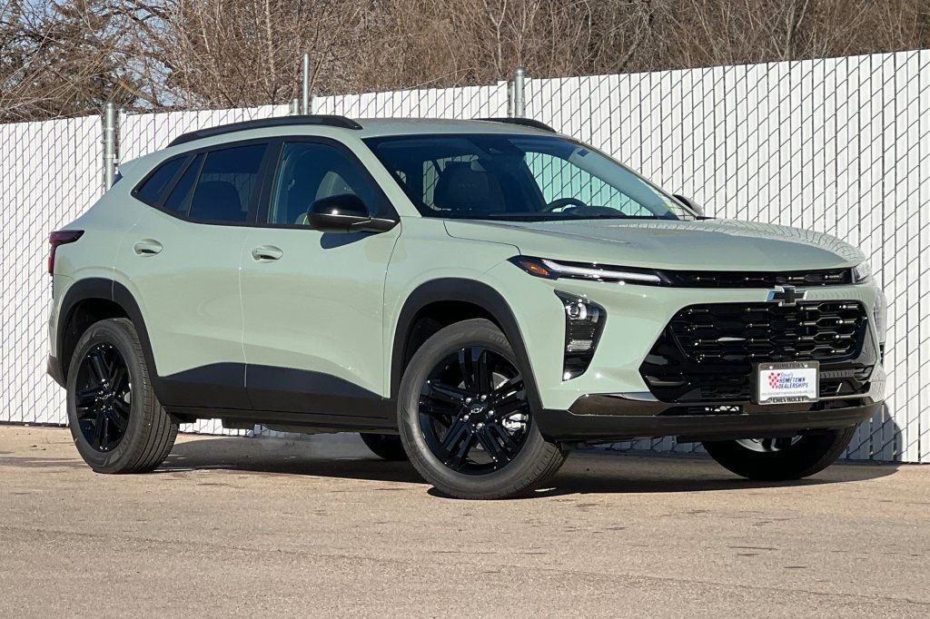 New 2026 Chevrolet Trax ACTIV image 2