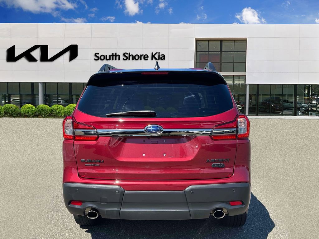 Used 2022 Subaru Ascent Onyx Edition image 6