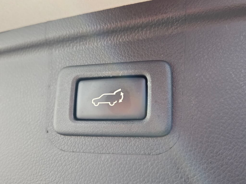 Used 2019 Subaru Outback 2.5i Limited w/ Protection Package #1 AWD/4WD image 15