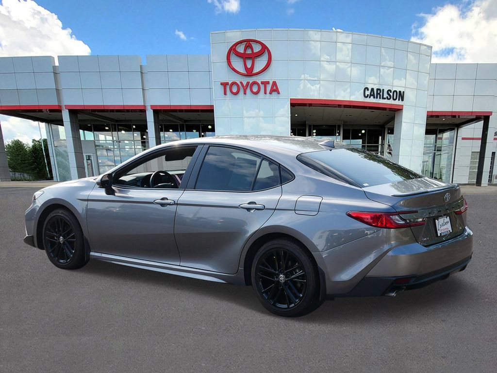 Used 2026 Toyota Camry SE FWD image 6