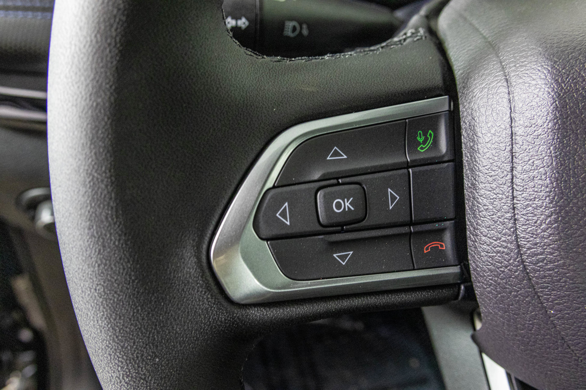 New 2026 Jeep Compass Latitude AWD/4WD image 28