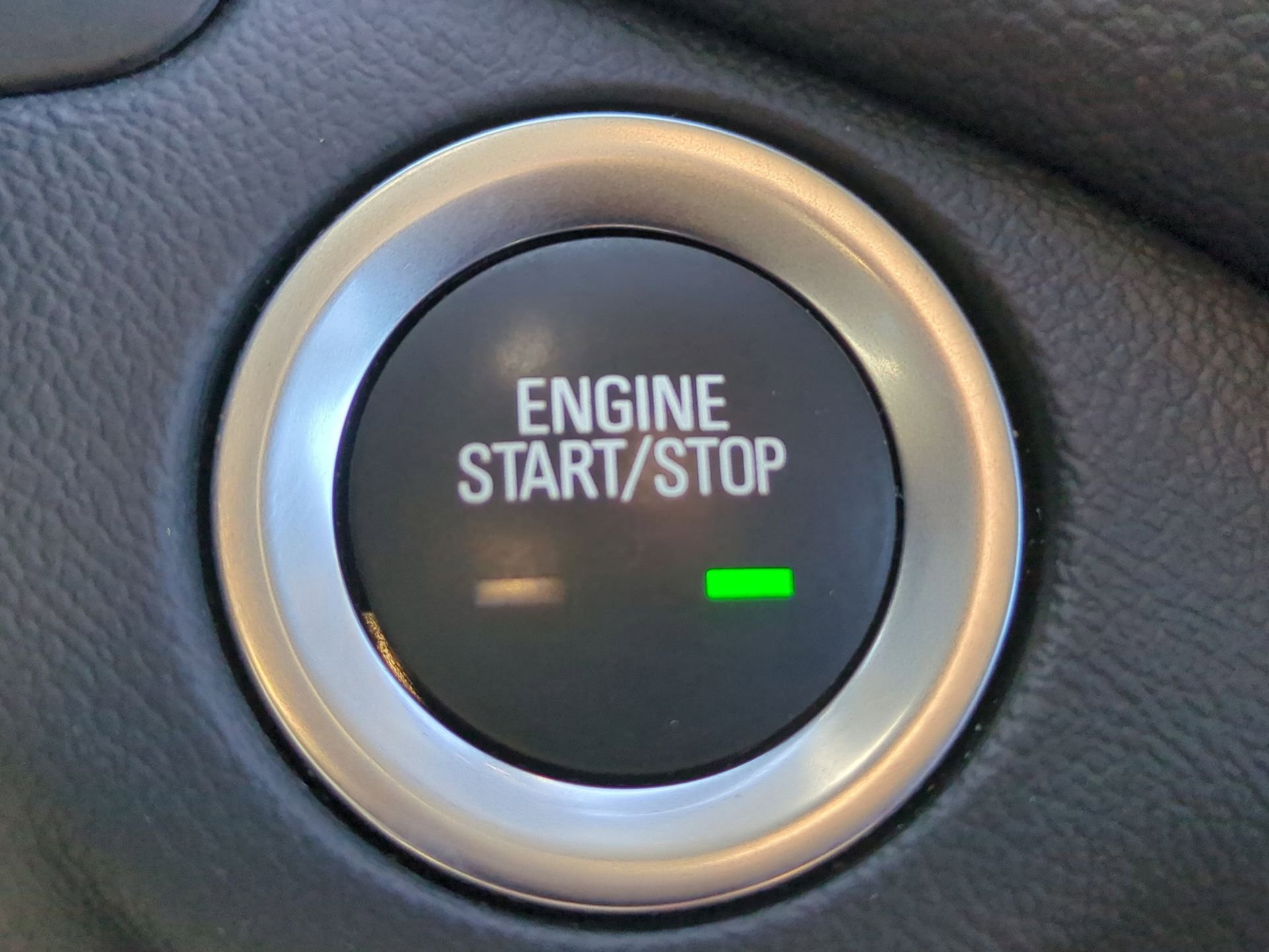 Certified 2023 Chevrolet Equinox LT AWD/4WD image 17