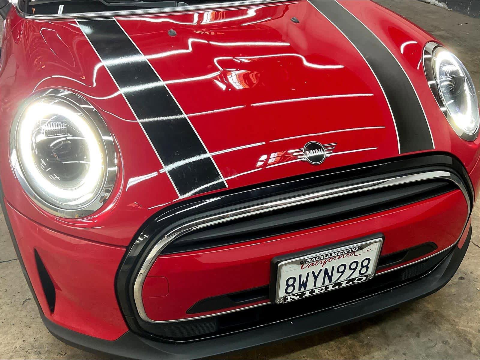 Used 2022 MINI Cooper 2-Door Hardtop image 29