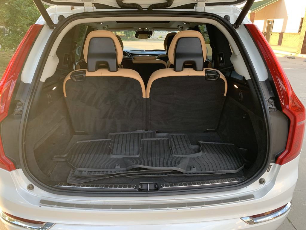 Used 2016 Volvo XC90 T6 Inscription w/ Vision Package image 18