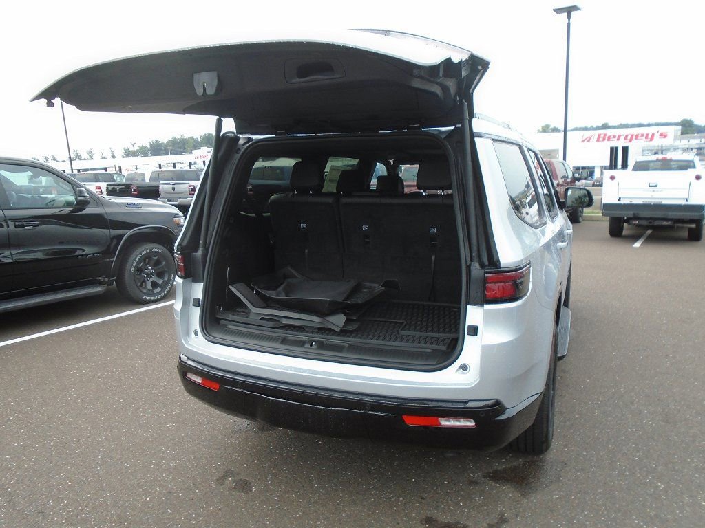 New 2024 Jeep Wagoneer Series II image 18