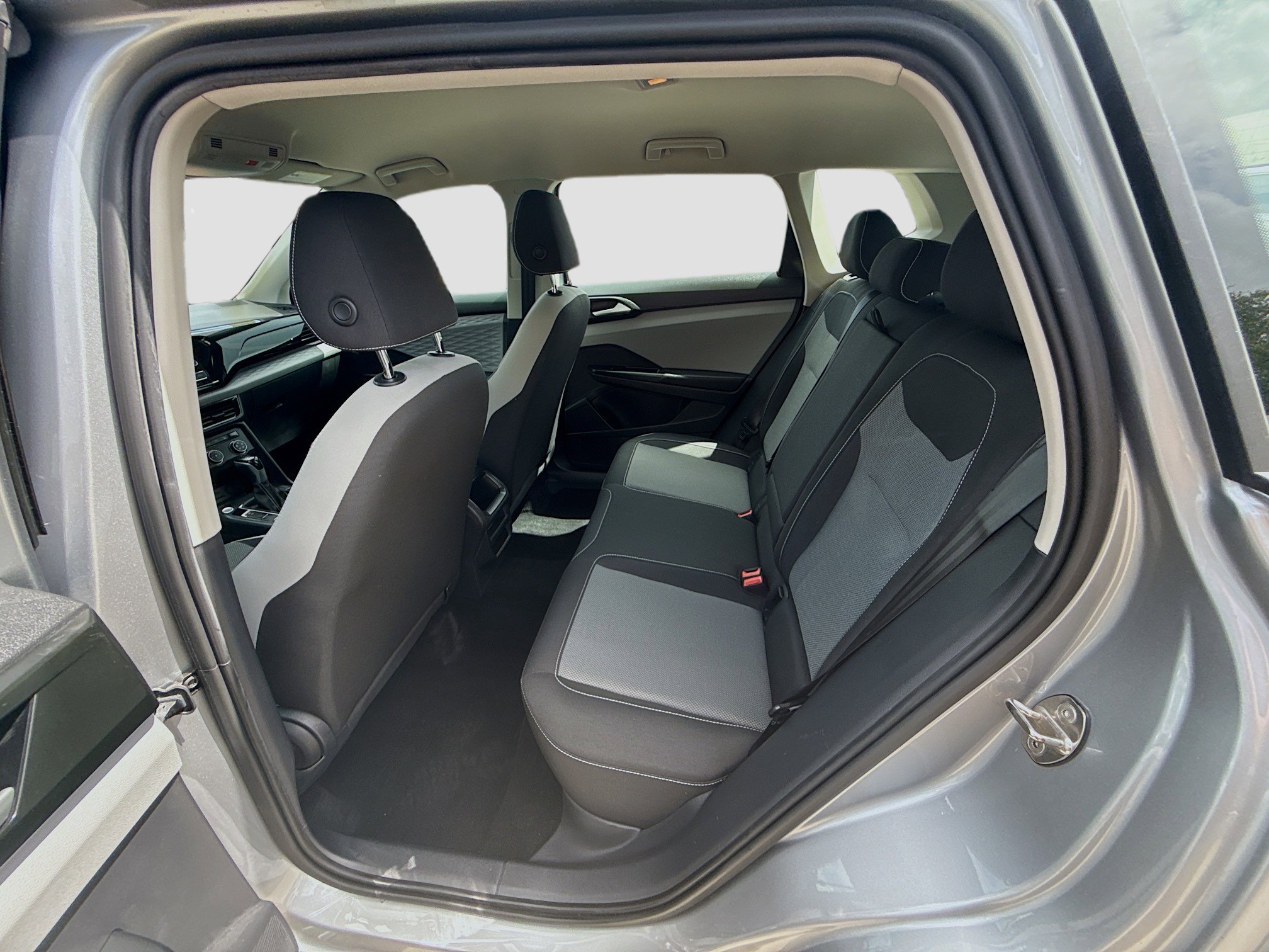 Used 2022 Volkswagen Taos S w/ IQ Drive S Package image 20