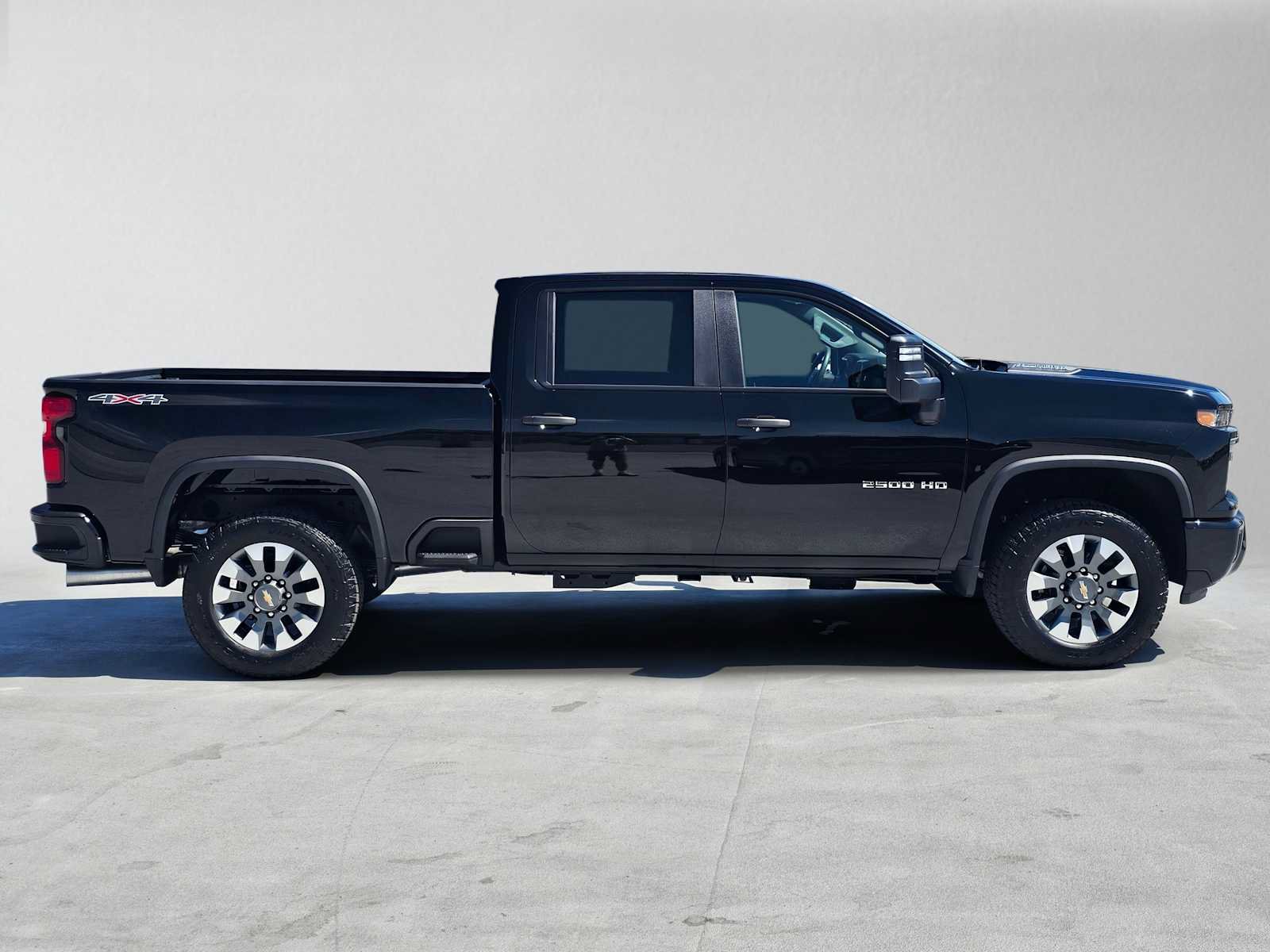 New 2026 Chevrolet Silverado 2500 Custom w/ Custom Value Package AWD/4WD image 2