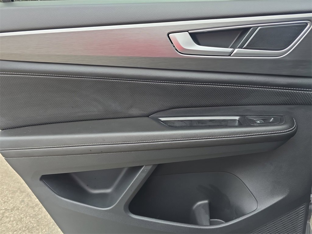 Used 2024 Volkswagen Atlas Cross Sport SE image 26