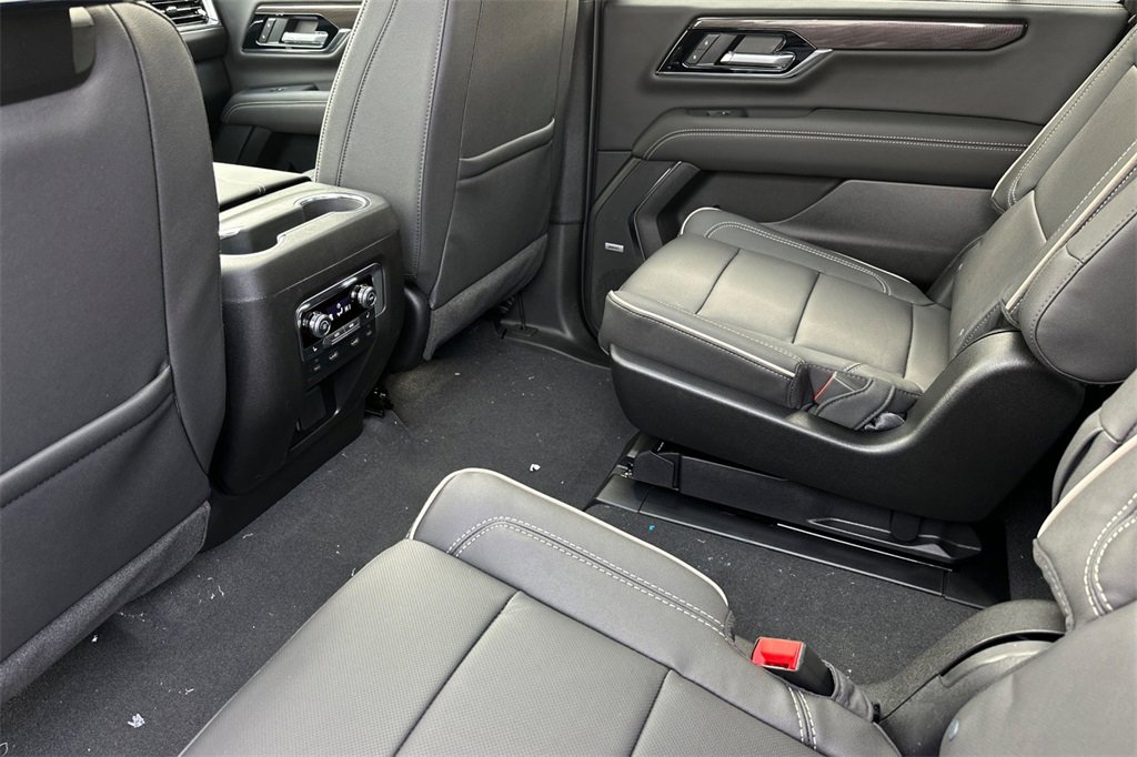 New 2026 GMC Yukon XL Elevation w/ Elevation Premium Package image 10
