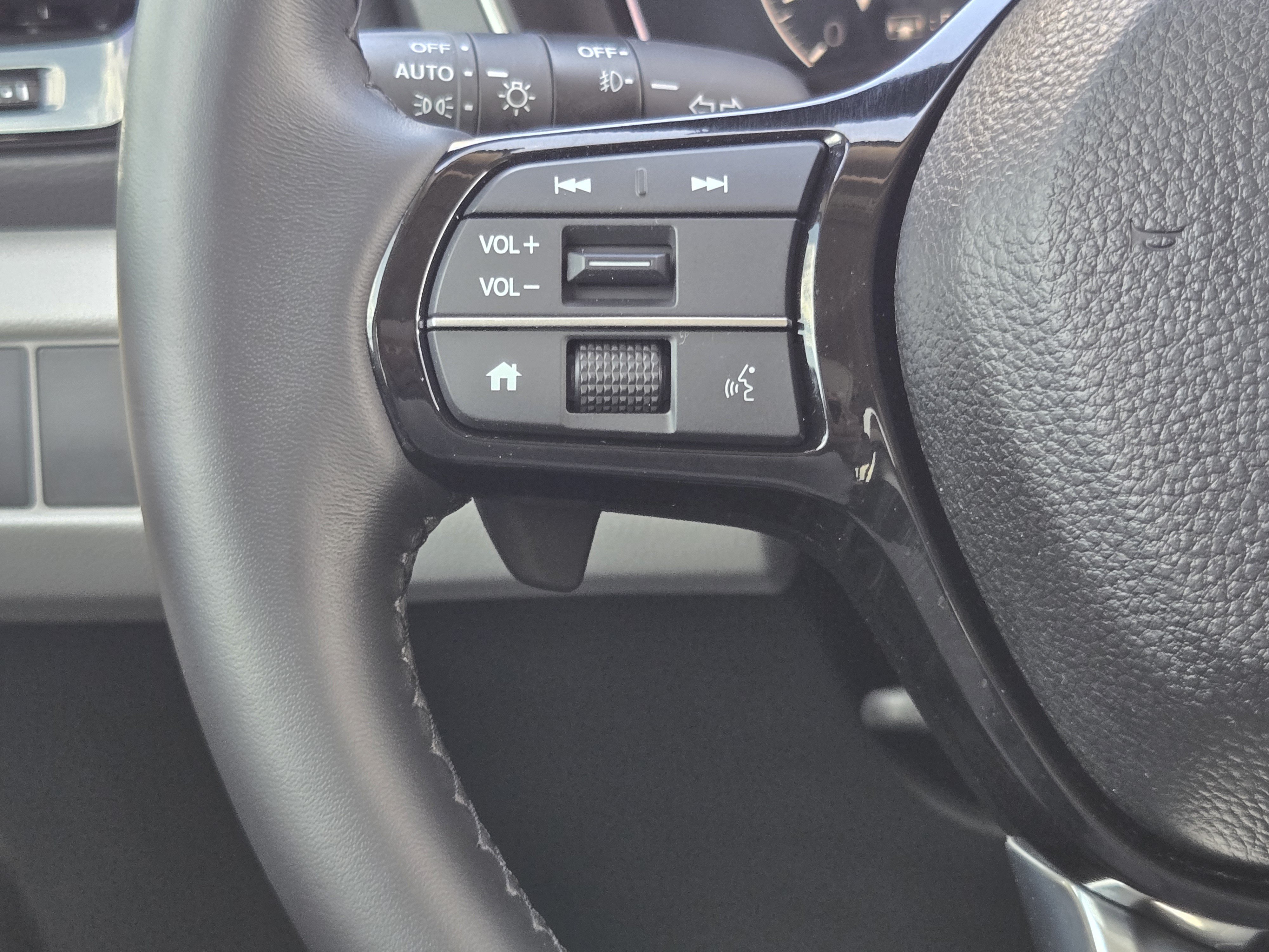 Certified 2025 Honda Pilot EX-L image 28