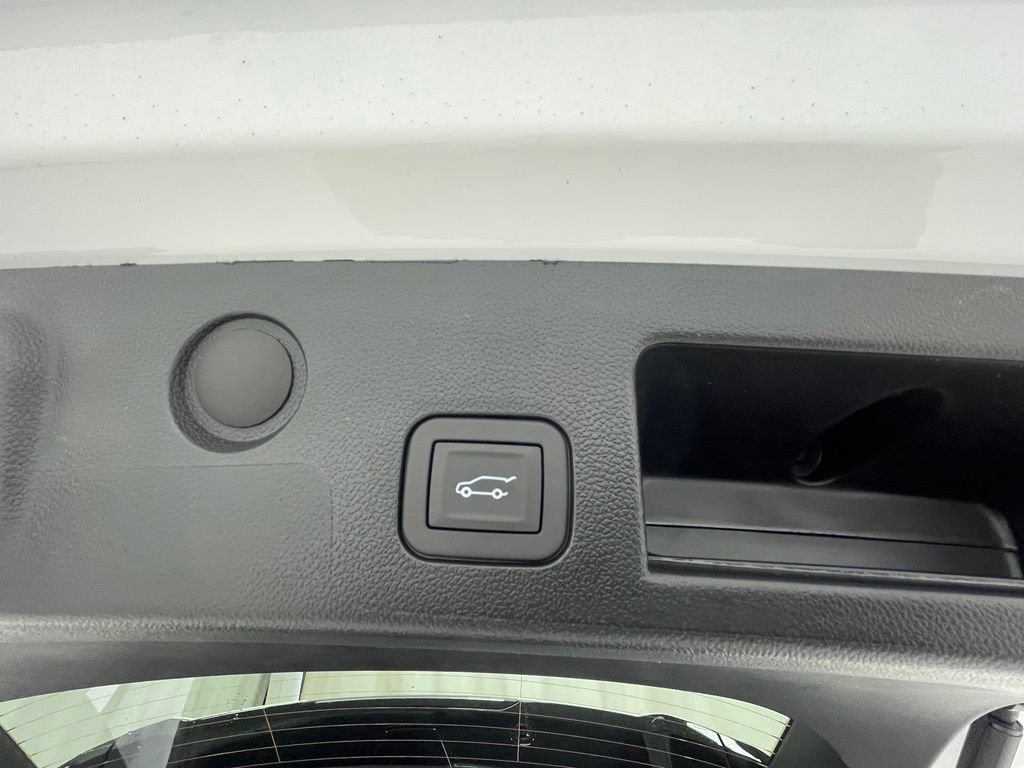 New 2026 GMC Terrain Elevation w/ Elevation Premium Package AWD/4WD image 8