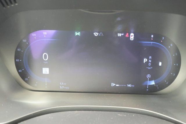 Used 2024 Volvo XC60 B5 Plus image 13
