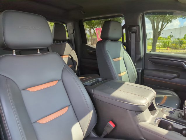 Used 2024 GMC Sierra 1500 AT4 w/ Technology Package AWD/4WD image 26